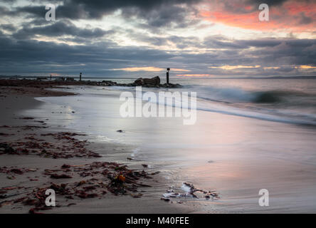 Des vagues sur la plage de Southbourne Banque D'Images