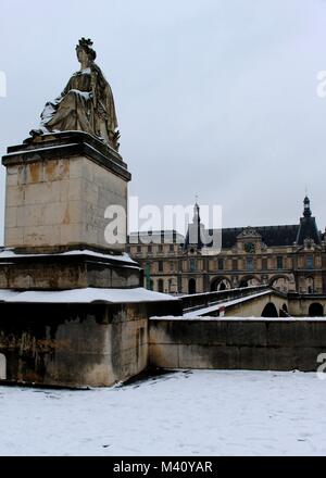 Février 2018 a vu la chute de neige la plus importante à Paris depuis 1987. Banque D'Images