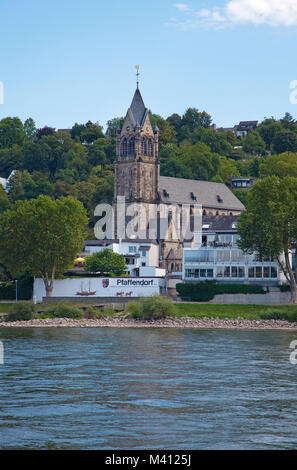 L'église paroissiale Saint Pierre et Paul à Rivière du Rhin, disrtrict,Pfaffendorf de Coblence, Rhénanie-Palatinat, Allemagne, Europe Banque D'Images