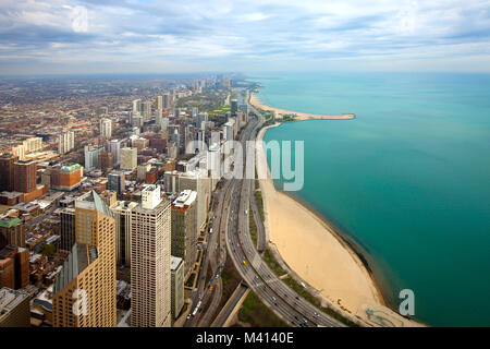 Vue aérienne de North Chicago et le lac Michigan, Illinois, États-Unis Banque D'Images