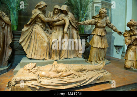 Italie, Emilie Romagne, Bologne, la cathédrale Saint-Pierre, le groupe de sculptures en terre cuite appelé le tombé sur le Christ mort, par Alfonso Lombardi, entre 1522 et 1526 en forme dans un classicisme équilibré. Banque D'Images