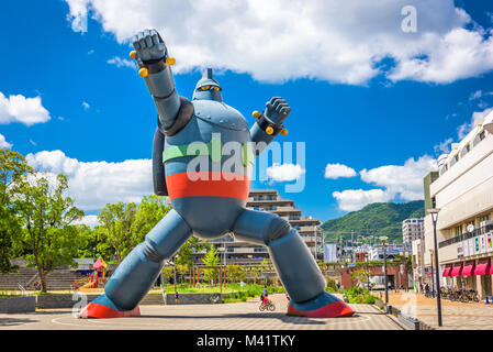 KOBE, JAPON - 22 août 2015 : Le robot Gigantor monument de la gare de shin-Nagata. Le personnage est de la manga-Testsujin 28 rendez-vous écrit par la fin Banque D'Images