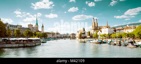 Vue panoramique de la ville historique de centre-ville de Zurich, Suisse Banque D'Images