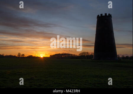 Le moulin noir au coucher du soleil sur Beverley Westwood à l'extérieur de la ville de marché de Beverley dans l'East Yorkshire Banque D'Images