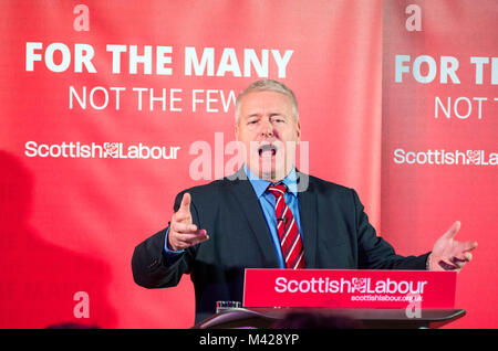 Parti du Travail Président Ian Lavery MP donne aux discours à l'Hôtel de bien-être mineurs Shottstown, Penicuik Midlothian, au début d'un tour de l'Ecosse. Banque D'Images