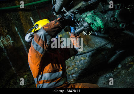 Fixation de la machine d'extraction de minerai mineur Banque D'Images