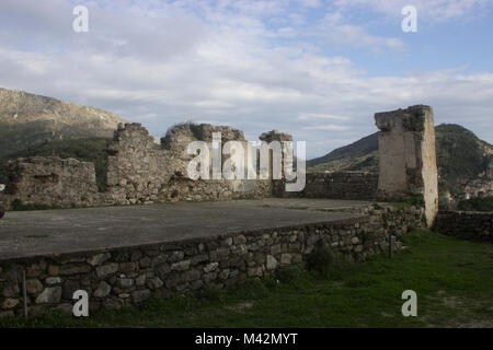 L'intérieur le château vénitien de Parga. Parga est une ville située dans la partie nord-ouest de l'unité régionale de Preveza en Epire, nord-ouest de la Grèce. Banque D'Images