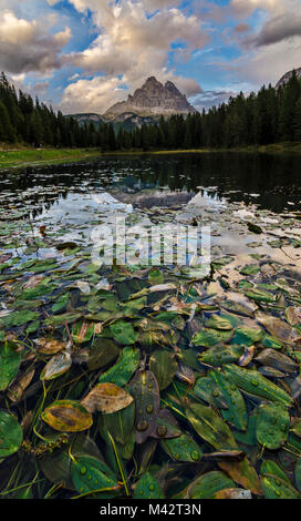 Lago d'Antorno, Misurina, Tre Cime di Lavaredo, Belluno, Dolomites, Veneto, Italie. D'Antorno lake Banque D'Images