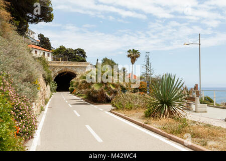 Ligurie, Italie. La piste cyclable d'azur à vélo Banque D'Images