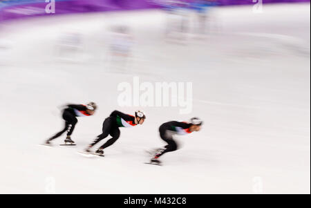 Gangneung, Corée du Sud. 14Th Nov, 2017. Pays-bas l'équipe se réchauffe au cours de la Men's Patinage de vitesse courte piste 5000 m de chaleur au Jeux Olympiques d'hiver de PyeongChang 2018 à Gangneung Ice Arena le mardi 13 février 2018. Crédit : Paul Kitagaki Jr./ZUMA/Alamy Fil Live News Banque D'Images