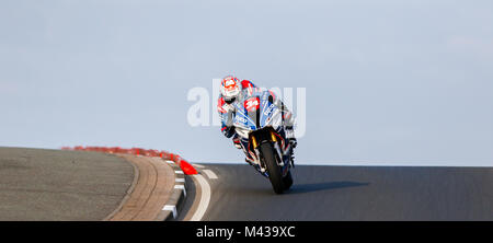 Photos de fichier : 14e Février, 2018. Photo prise : Carrickfergus (Irlande du Nord). Jeudi 11 Mai, 2017. Alastair Seeley, le plus de succès dans l'histoire de la North West International Vauxhall 200 avec 21 victoires, courra dans la Tyco BMW Superbike et Superstock courses à l'événement de cette année sur 13 au 19 mai. Ce sera la 38 ans du 7ème course de la saison sous la bannière de Philip et Hector Neill TAS Racing team et Seeley a fermement sur sa gloire superbike. Service de crédit : Graham/Alamy Live News Banque D'Images