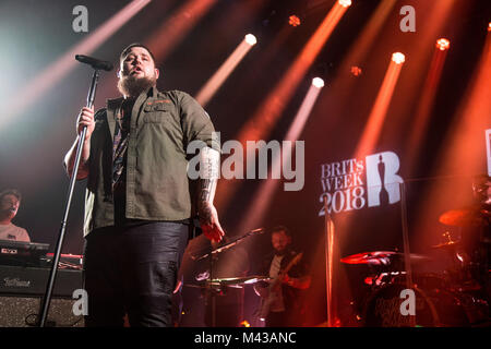 Islington Assembly Hall, Royaume-Uni. Feb 13, 2018. WarChild's Brits Semaine, Rag n Bone Man performing à Islington Assembly Hall - 13 février 2018 Crédit : Tom Rose/Alamy Live News Banque D'Images