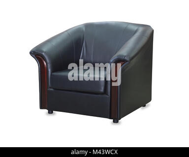 Fauteuil en cuir noir moderne isolé sur fond blanc Banque D'Images