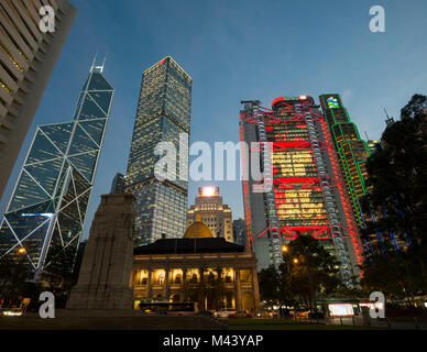 Bonne année ' Kung Hei Fat Choy' s'affiche à la banque HSBC, Hong Kong, Chine. Banque D'Images