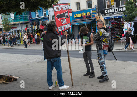 Londres, Royaume-Uni. Punk, Camden Town. Banque D'Images