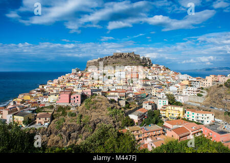 Donnent sur plus de Castelsardo, Sardaigne, Italie Banque D'Images