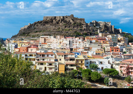 Donnent sur plus de Castelsardo, Sardaigne, Italie Banque D'Images