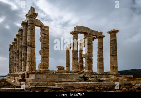 Les ruines du temple de Poséidon au cap Sounion, en Grèce. Banque D'Images