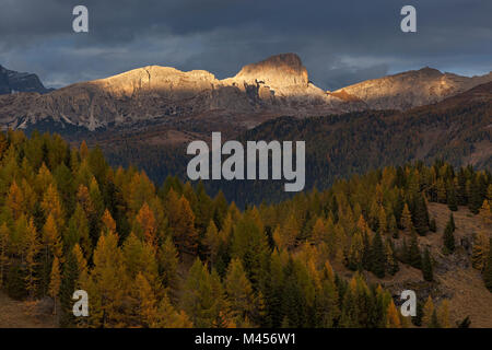 Groupe de Laste Nuvolao Alm, Dolomites, Rocca Pietore, Padova, Veneto, Italie. Banque D'Images