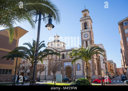 L'église San Pedro Apostol dans El Grao, quartier maritime.Castellon, Espagne. Banque D'Images