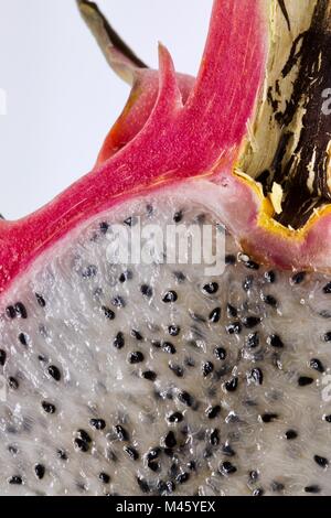 Hylocereus undatus (fruit du dragon) de près de l'intérieur de ce fruit délicieux fruits inhabituels à la Banque D'Images