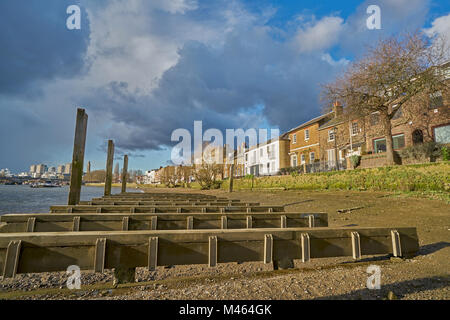 Rivershore thames à Chiswick Banque D'Images