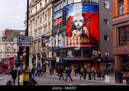 Les Miserables au théâtre de Sondheim à West End sur Shaftesbury Avenue, Londres Angleterre Royaume-Uni Banque D'Images