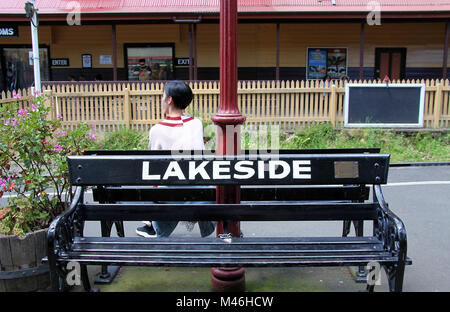 Lakeside sur le Puffing Billy Steam Train vélo Banque D'Images