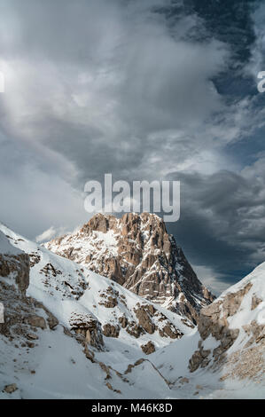 Gran Sasso d'Italia avant la tempête, Campo Imperatore, province de Teramo, Abruzzes, Italie, Europe Banque D'Images