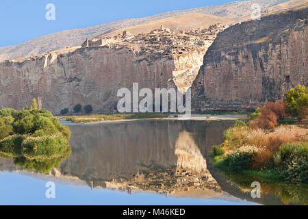 Ancienne ville de Hasankeyf en Turquie. La ville passe sous l'eau du réservoir d'un barrage en construction sur le tigre Banque D'Images