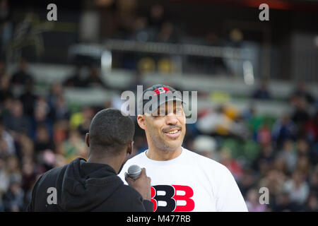 Londres, Royaume-Uni 14 février, 2018. LaVar Ball et famille à BBL basket-ball match aller match de demi-finale entre Londres et Leicester Riders Lions at Copper Box Arena, le parc olympique, Londres. Credit : Carol Moir / Alamy Live News. Banque D'Images