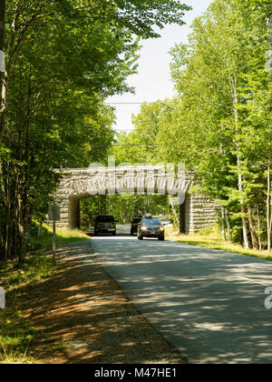 Pont sur Park Loop Road dans l'Acadia National Park, près de Bar Harbor, Maine, USA. Banque D'Images