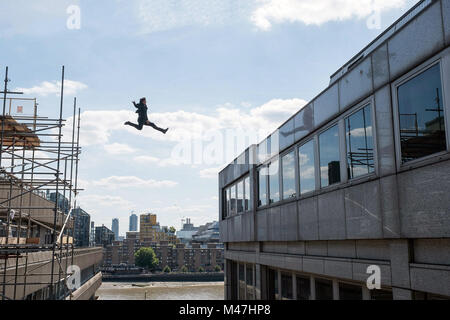 Mission : Impossible - Fallout est un film d'action américain à venir espionner écrit, réalisé et co-produit par Christopher McQuarrie. C'est le sixième opus de la série de film Mission : Impossible et stars Tom Cruise, Ving Rhames, Rebecca Ferguson, Simon Pegg, Michelle Monaghan, Alec Baldwin et Sean Harris. Cette photo est pour un usage éditorial uniquement et est l'auteur de la société film et/ou le photographe attribué par le film ou la société de production et ne peut être reproduite que par des publications dans le cadre de la promotion du film ci-dessus. Un crédit obligatoire de la société cinématographique Banque D'Images