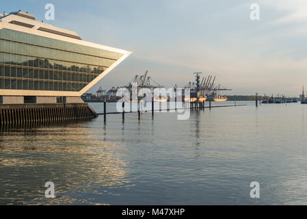 Le district de Hambourg-altona. Neumuehlen L'ancien port de pêche Banque D'Images