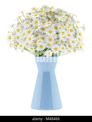 Les marguerites en bleu vase isolé sur fond blanc Banque D'Images