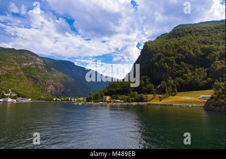 Naeroyfjord Fjord en Norvège - Site de l'UNESCO célèbre Banque D'Images