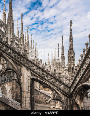 Terrasses de la cathédrale de Milan, Lombardie, Italie Banque D'Images