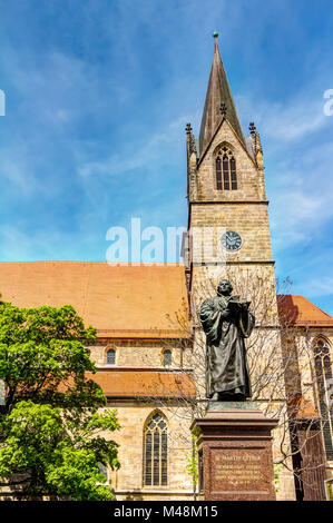 Martin Luther Memorial en face de l'Kaufmannskirche à Erfurt Banque D'Images