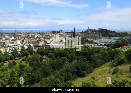 Vue sur Édimbourg à partir de la colline du château, l'Ecosse Banque D'Images