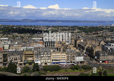 Vue sur Édimbourg à partir de la colline du château, l'Ecosse Banque D'Images