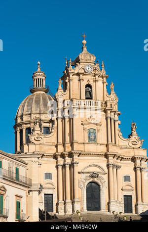 La cathédrale baroque San Giorgio dans Ragusa Ibla, Sicile Banque D'Images