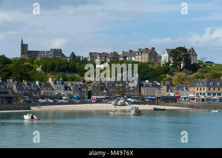 Le port de la Houle et le hold 'cale de l'epi' le long du front de mer à Cancale (Bretagne, nord-ouest de la France). (Non disponible pour la production de cartes postales Banque D'Images