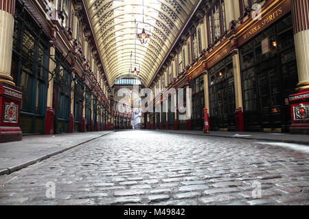 Londres - le 13 mai : Leadenhall Market le 13 mai 2012 à Londres. Il est l'un des plus anciens marchés de Londres, datant du 14ème siècle. Banque D'Images