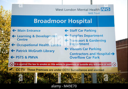 L'hôpital de haute sécurité Broadmoor dans Crowrthorne, Berkshire. Il a été régulièrement visité par Jimmy Savile, vedette de la télévision où en tant que travailleur volontaire il est un Banque D'Images