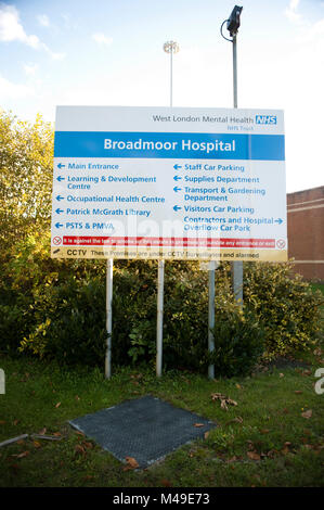 L'hôpital de haute sécurité Broadmoor dans Crowrthorne, Berkshire. Il a été régulièrement visité par Jimmy Savile, vedette de la télévision où en tant que travailleur volontaire il est un Banque D'Images