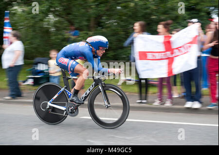 Jeux olympiques 2012. Les contre-la-montre individuel. 01/08/12. Kristin Armstrong, équitation pour les USA, en passant par Hersham, près de Esher, Surrey, Angleterre. L'or Banque D'Images