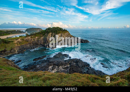 Une vue de la tête d'éléphant et petite plage à Scotts Head, sur la côte nord de la Nouvelle-Galles du Sud, Australie Banque D'Images