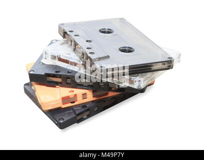 Groupe d'anciennes cassettes sur fond blanc Banque D'Images