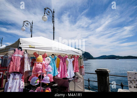 L'Italie, Piémont, marché, Intra-Verbania Banque D'Images