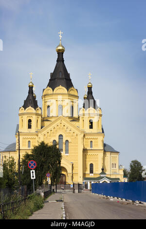 Nizhny Novgorod, Russie - Aug 20, 2017 : l'une des villes de la Coupe du Monde 2018. Cathédrale au nom du Saint Alexandre Nevski Prince, les grandes Banque D'Images